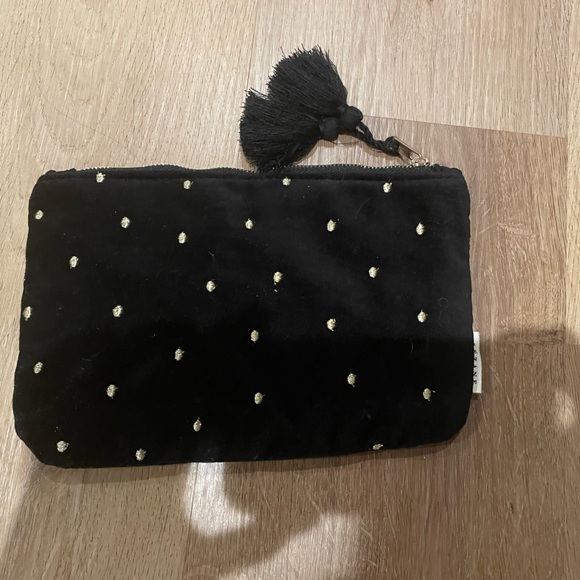 *Sezane Black and Gold Velvet Cosmetics Pouch 🇫🇷 - Picture 2 of 4